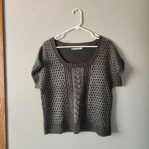 Maurices Dark Gray Short Sleeve Sweater